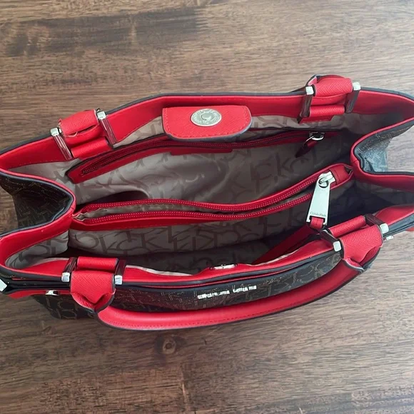 Calvin Klein logo satchel purse - Picture 12 of 16